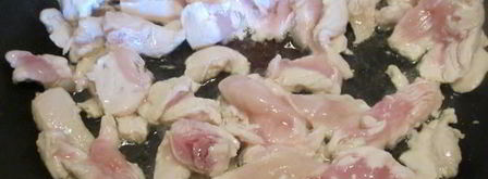 курица тушеная с морковью в бульоне. Шаг 4