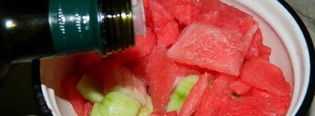 арбузный гаспачо в ледяной тарелке. Шаг 13