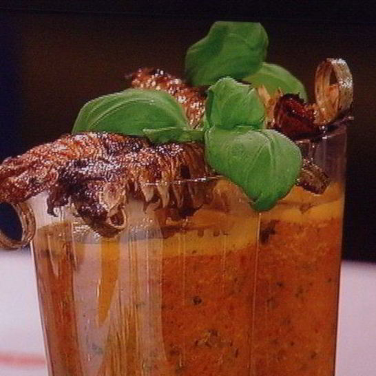 Рецепт гаспачо из паприки с пикантно замаринованной креветкой