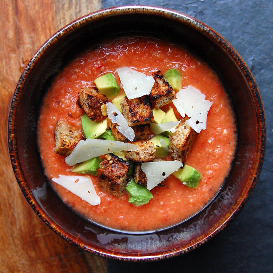 Рецепт гаспачо с домашними гренками