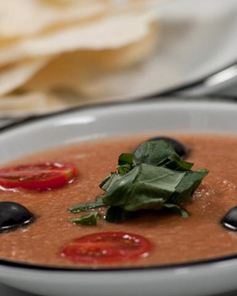 Гаспачо с пшеничными чипсами