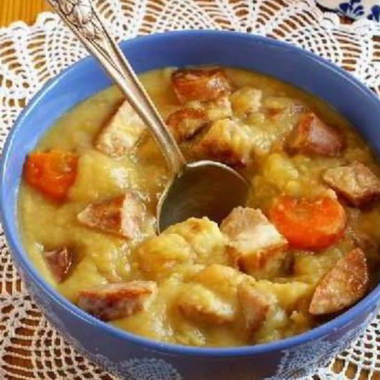 Рецепт горохового супа с копченостями и сельдереем