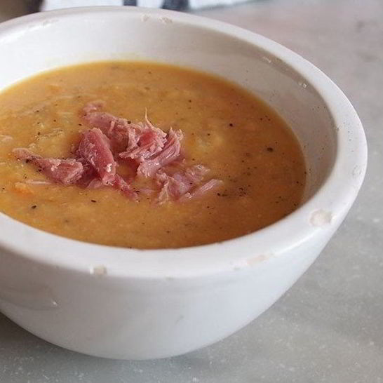 Рецепт горохового супа с копченым беконом