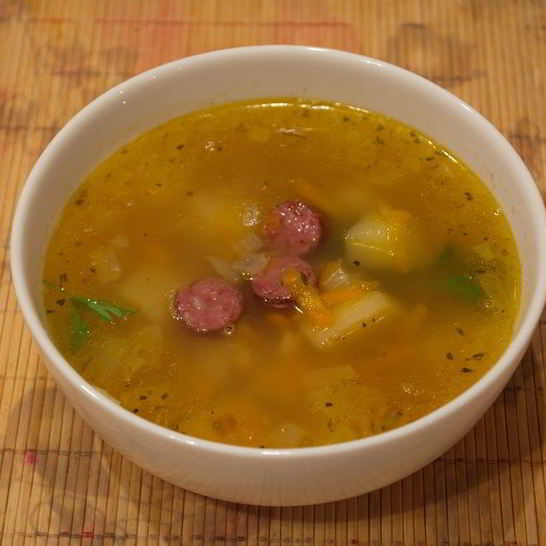 Рецепт горохового супа с охотничими колбасками