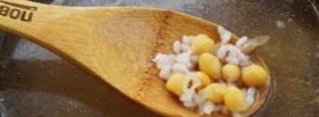 суп из шпината и бараньего гороха. Шаг 5