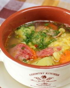 Суп с горохом и копченой колбасой