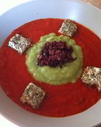 Греческий холодный суп-пюре с маслинами