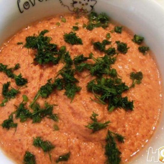 Рецепт холодного томатного супа с грецкими орехами