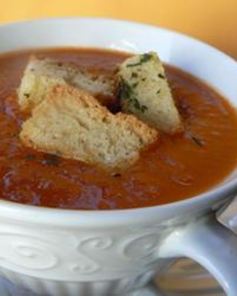 Холодный томатный суп с розмарином