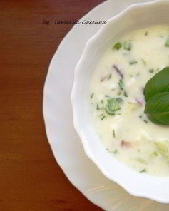 Окрошка на кефире — легкий холодный суп