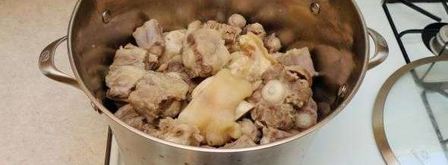 суп горячий холодец. Шаг 16