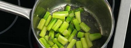 суп-крем из спаржи с палтусом холодного копчения. Шаг 4