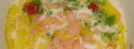 молочный суп по-тайски с курочкой, креветками и помидорчиками черри. Шаг 7