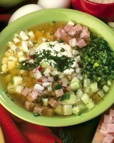 Мясная окрошка со свежим огурцом