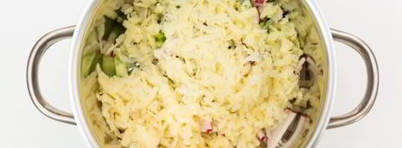 окрошка на греческом йогурте. Шаг 7