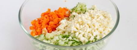 окрошка с адыгейским сыром и морковью. Шаг 8