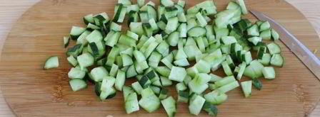 окрошка с колбасой на сыворотке. Шаг 11