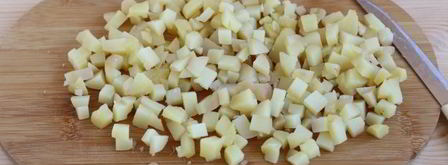 окрошка с колбасой на сыворотке. Шаг 13