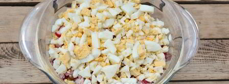 окрошка с солеными огурцами. Шаг 10