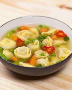 Картофельно-овощной суп с тортеллини