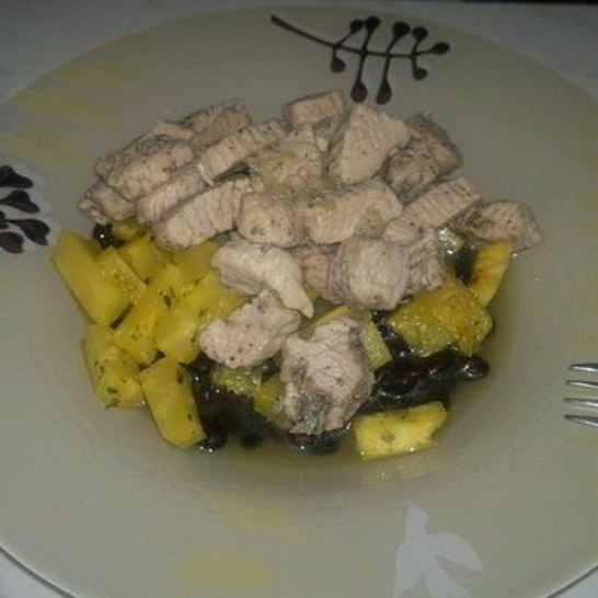 Рецепт бобовой похлебки с индейкой, ананасом и сельдереем