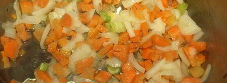 чечевичная похлебка с овощами и пепперони. Шаг 5