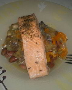 Рыбно-бобовая похлебка со сладким перцем и лесными грибами