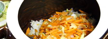 щи с курицей и грибами. Шаг 12