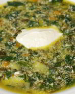 Зеленые щи из шпината