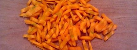 зеленые щи с крапивой и щавелем с яйцом. Шаг 3