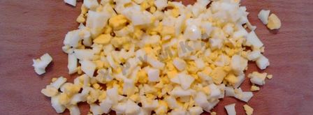 зеленые щи с крапивой и щавелем с яйцом. Шаг 10