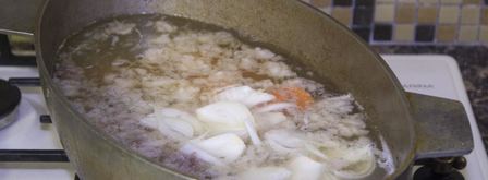 суп шурпа из говядины в казане. Шаг 16