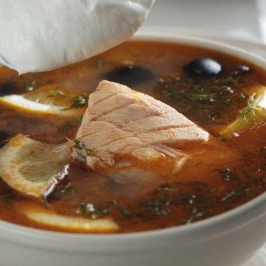 Рецепт рыбной солянки с кальмарами