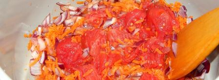 солянка из капусты с сосисками в мультиварке. Шаг 6