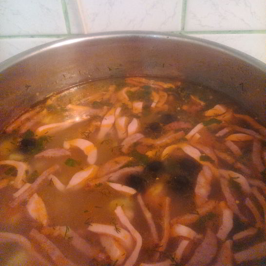 Рецепт солянки с колбасой