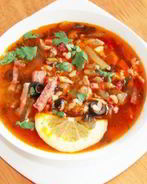 Солянка с томатной пастой