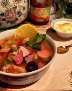 Солянка сборная мясная по-домашнему