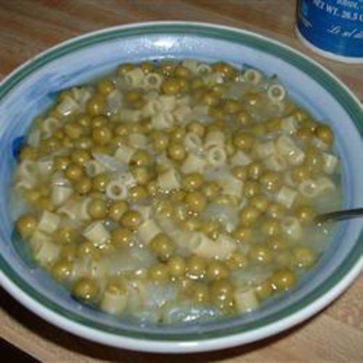 Суп из консервированного зеленого горошка с макаронами