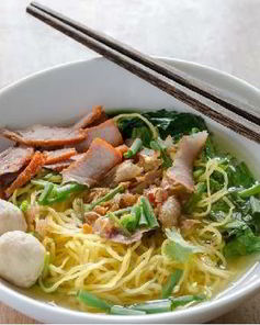 Суп из свинины с яичной лапшой