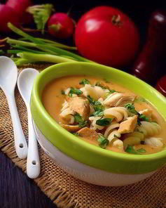 Куриный суп-пюре с макаронами