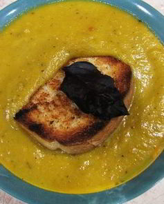 Суп-пюре из тыквы по-итальянски