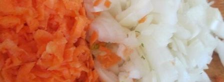 суп с молодой капустой и куриными тефтельками. Шаг 6