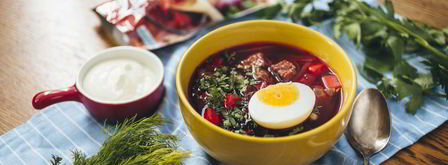 горячий свекольник с яйцом. Шаг 8