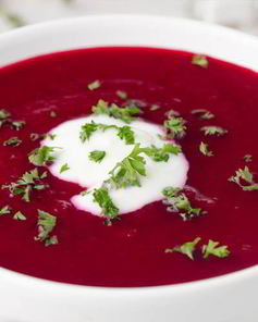 Свекольник классический на овощном бульоне