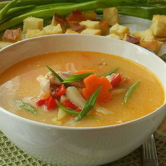 Рецепт сырно-томатного суп на курином бульоне