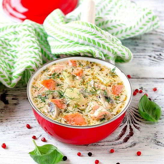 Рецепт сырного супа с форелью и грибами