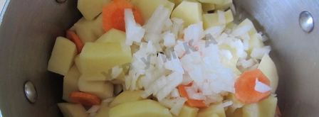 сырный суп с колбасой и плавленным сыром. Шаг 6