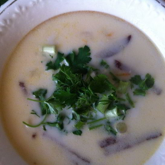 Рецепт сырного супа с колбасой