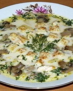 Сырный суп с куриным филе и шампиньонами