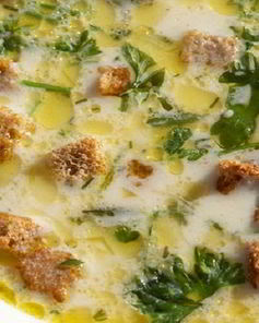 Сырный суп с сухариками